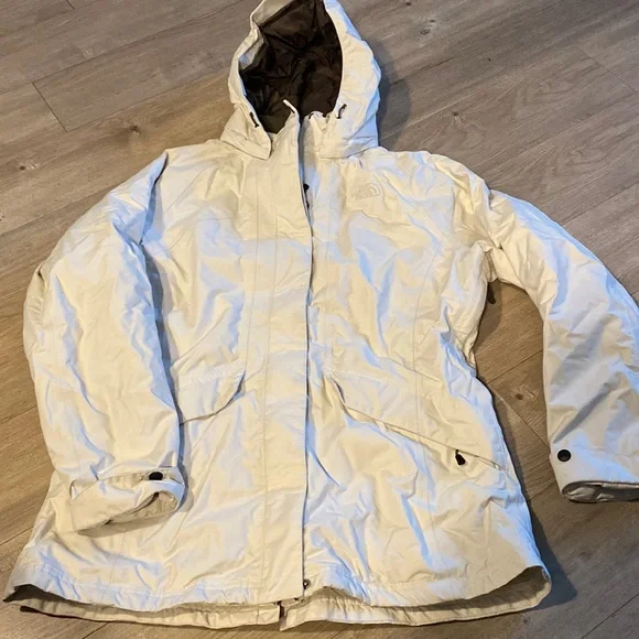 North face white snow jacket shop